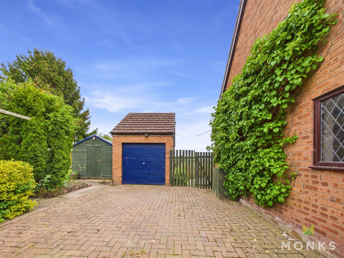 39 Noneley Road, Shrewsbury, SY4 5SQ SSTC